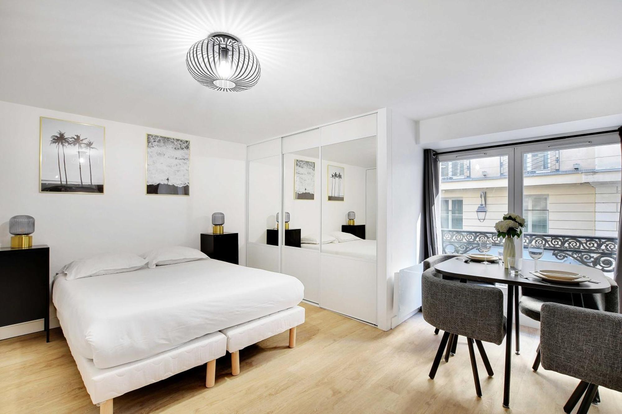 Cosy In The Heart Of Opera Apartment Paris